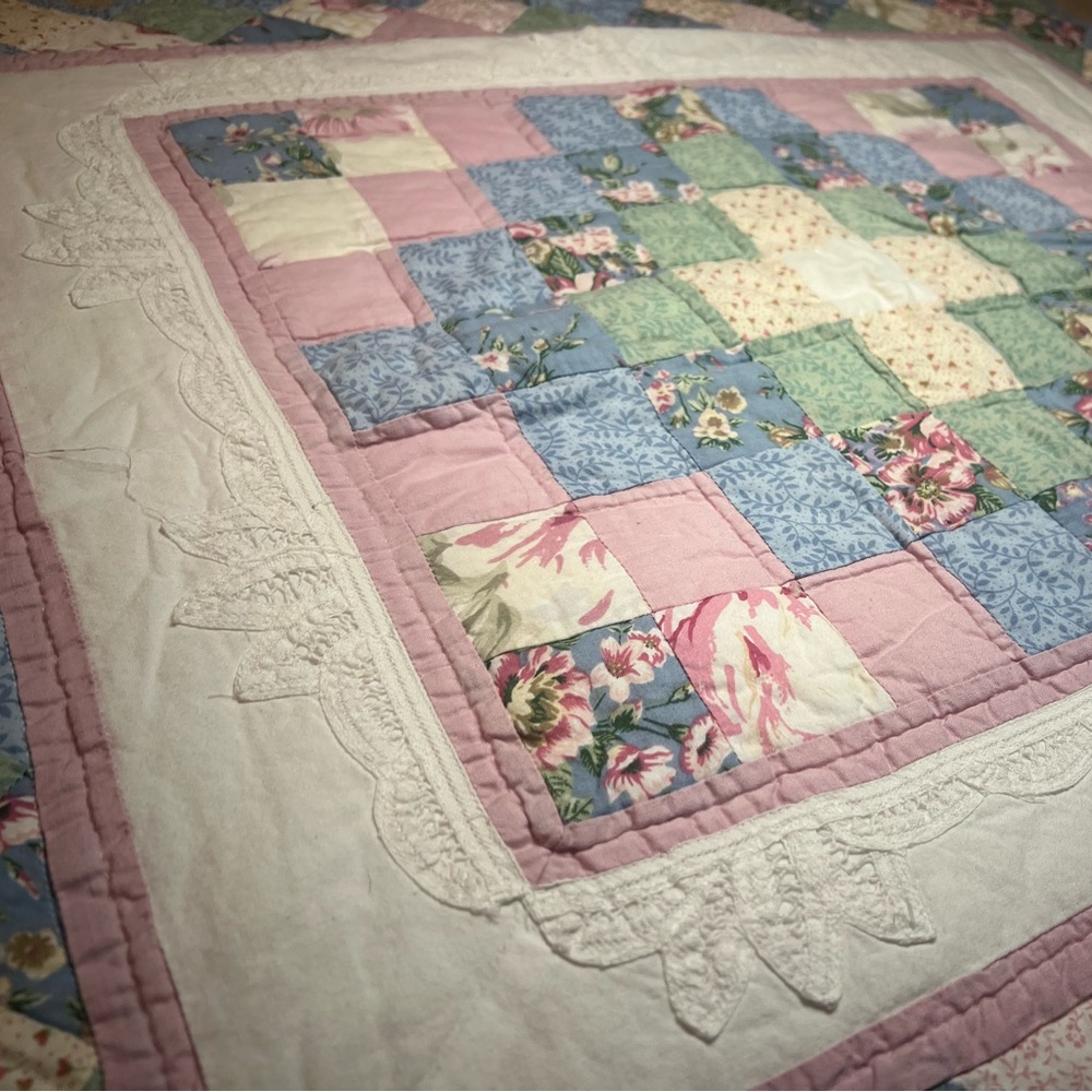 Pair of Patchwork Lace Quilted Pillow Shams Cases Pink Blue White Standard - Picture 10 of 10